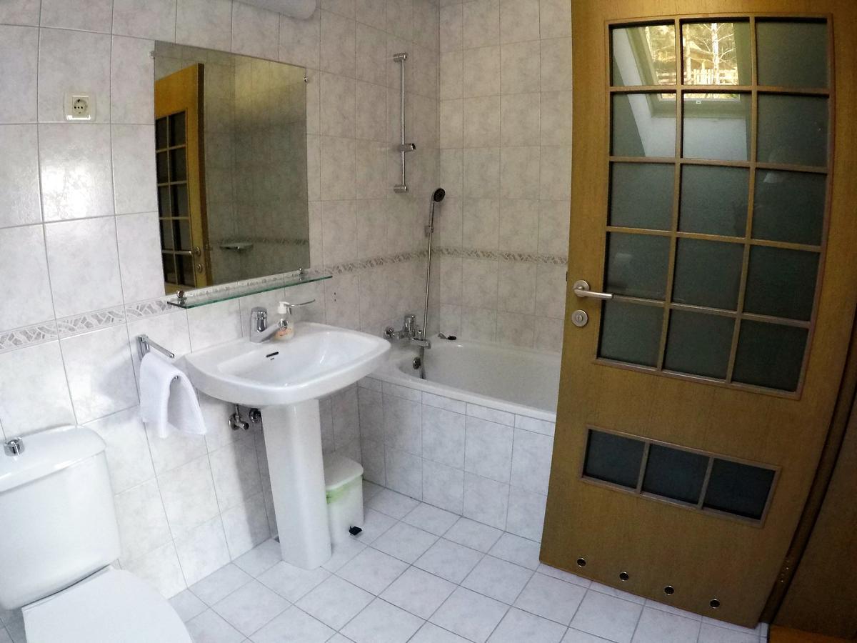 לינה וארוחת בוקר Tržič Karami Mountainhouse מראה חיצוני תמונה